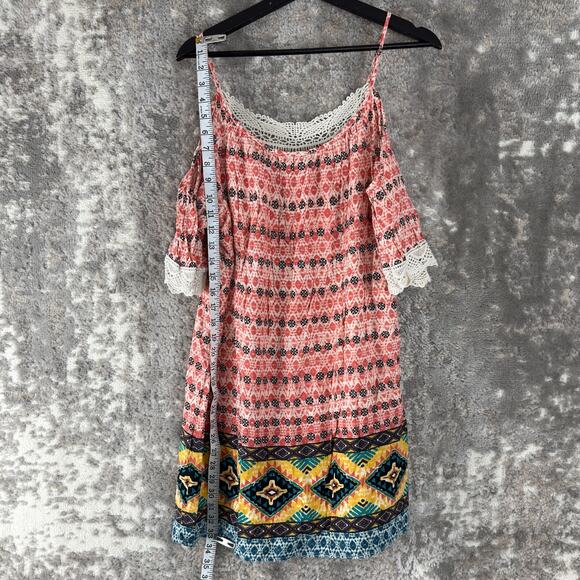 EyeShadow Size L Geometric Lace Cold Shoulder Dress Pink Short Sleeve Lined - Picture 2 of 10